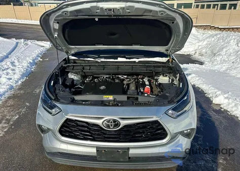 2021 Toyota Highlander L from USA, damaged, VIN 5TDBZRBH6MS557410